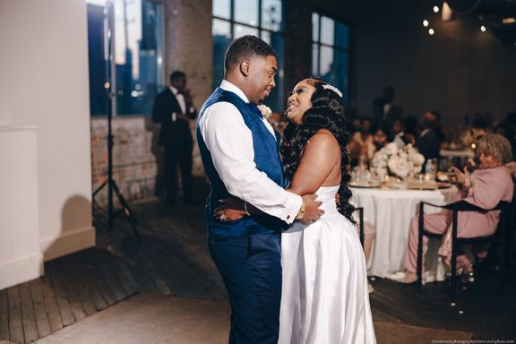 Wedding Couple First Dance